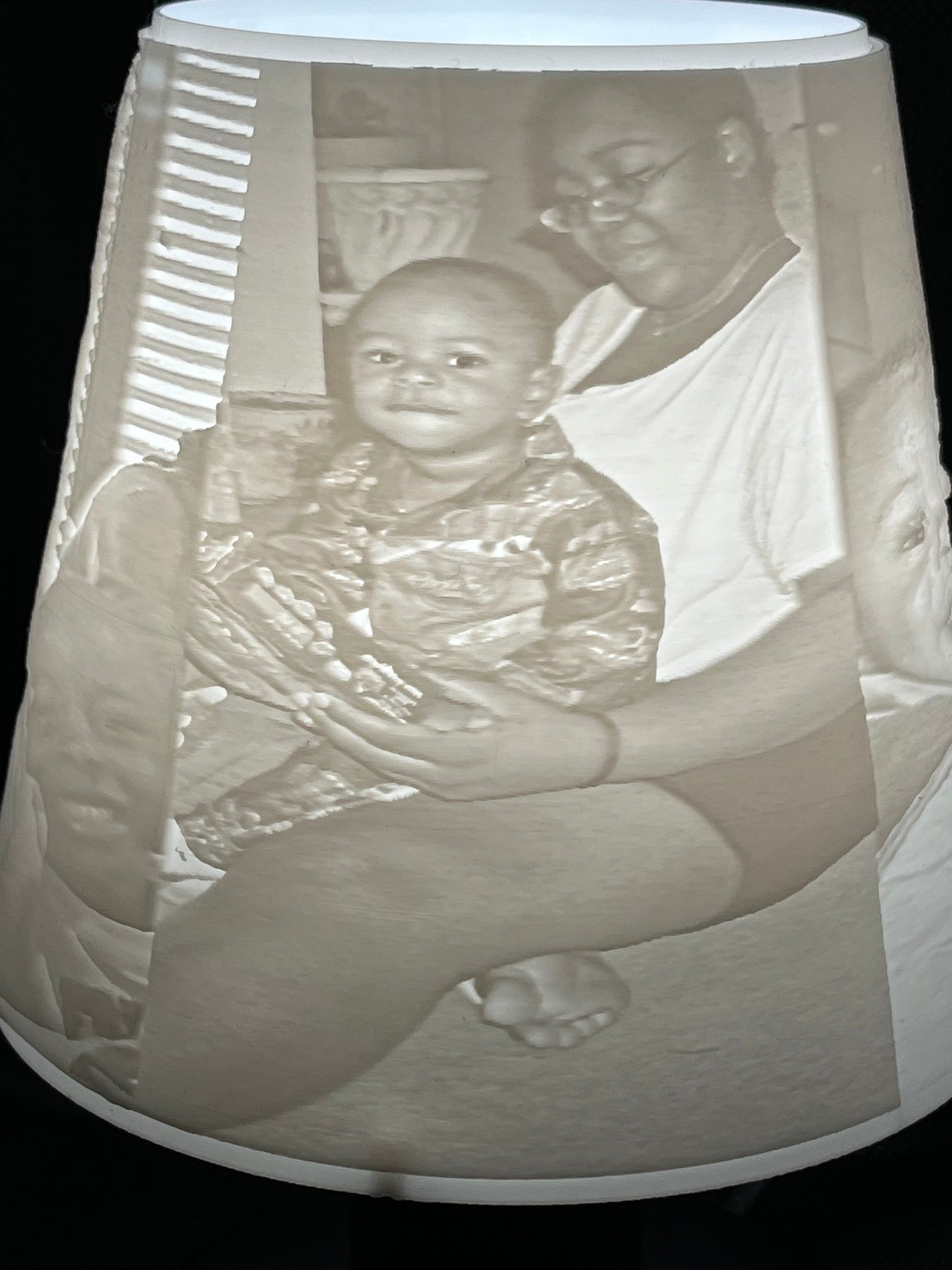 Custom Photo Table Lamp β A One-of-a-Kind Keepsake